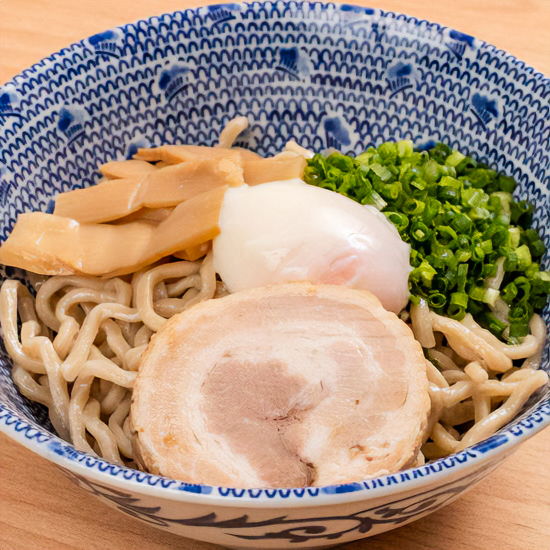 油そば-温玉 油そば 温玉|品川でラーメンのデリバリならつきじRAMEN TO THE WORLD