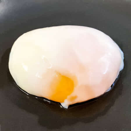 温泉玉子｜品川でラーメンのデリバリならつきじRAMEN TO THE WORLD